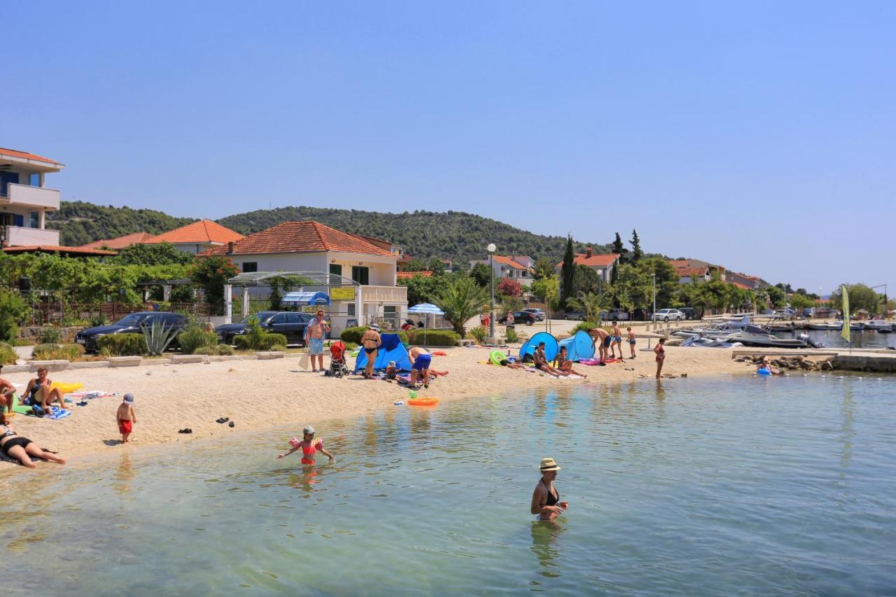 Apartments With A Parking Space Poljica, Trogir - 11454 玛里纳 外观 照片