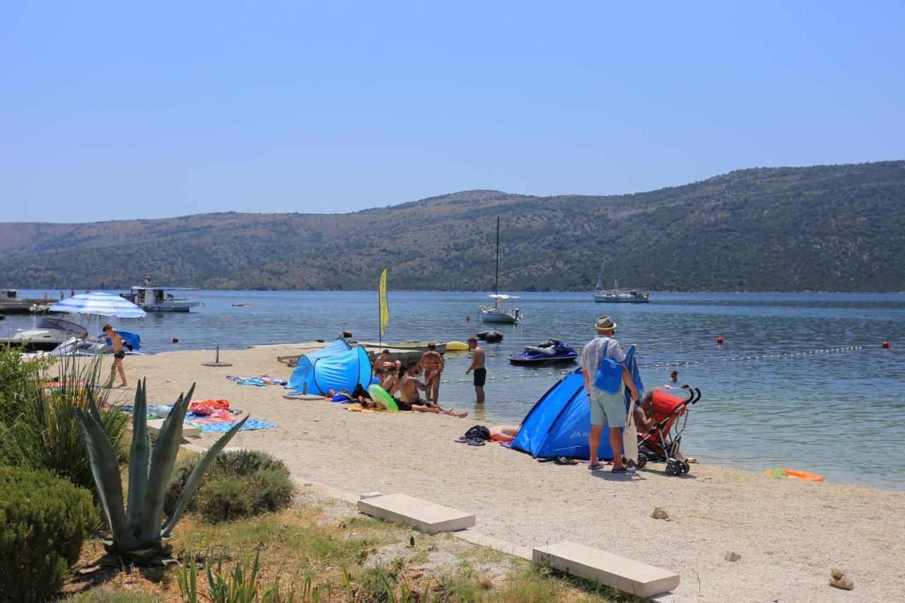 Apartments With A Parking Space Poljica, Trogir - 11454 玛里纳 外观 照片